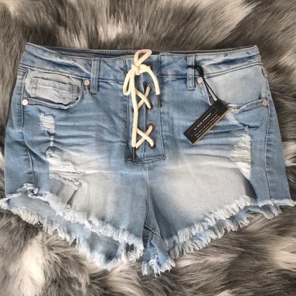 Pants - Brand new lace up denim shorts